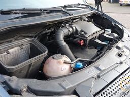 MERCEDES-BENZ Sprinter 516 21 Sitze mit großem Gepäck