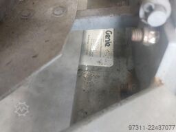 Genie SLC-24