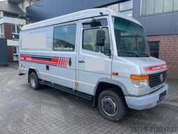 Mercedes-Benz Vario 615 DKA 4x2 Spülwagen