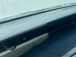 MERCEDES-BENZ Sprinter 215 9G-TR HOCH+LANG KLIMA 3-SITZ KAMERA