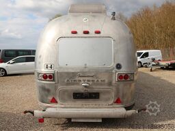 Airstream Land Yacht Sovereign Catering + Foodtrailer