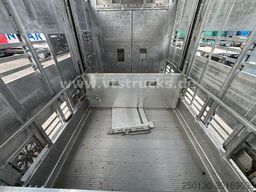 PEZZIOLI RBA31 3.Stock Viehanhänger, Hubdach, Tränke