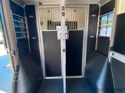 RENAULT Master STX 5 Sitzer Haras ex. Lang Automatik