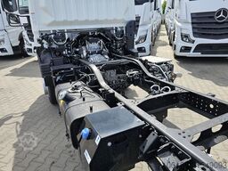 Fuso Canter 6C18 4x4 Fahrgestell