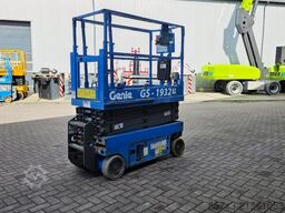 Genie GS1932 Electric, Working Height 7.8 m, 227kg Capac