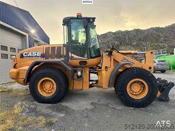 CASE 721E wheel loader w/ bucket. New scale and 2 sets