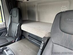 DAF CF 430 Spacecab  586000 kilm.