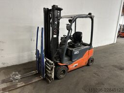 Toyota 8FBM20T - SEITENSCHIEBER - KLAMMER