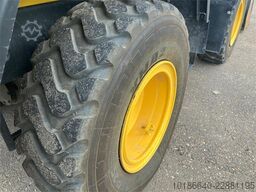 Komatsu WA200-8E0