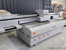 StarJet 2513 Ultra UV flatbed printer