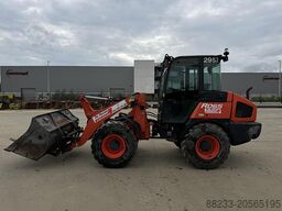 Kubota R065W