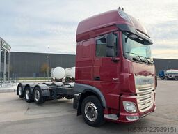 DAF XF530 8x2/4 Super Space Cab chassis