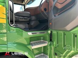 DAF XF 530 6x4 SSC*70to*2xTank*Standklima*Leder*