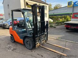 TOYOTA Tonero 02-8FGF25*2,5T*Zinkverstell*3 Meter*2019*