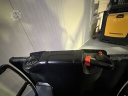 LINDE V ( 5213 ) - Wire Guidance !! DOUBLE steering !! Triplex FFL