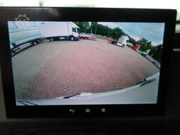 Volvo FM 380 6x2 Geisoleerde bakwagen +Klep 2.000 kg ...