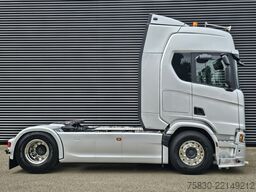 Scania R460 4x2 / RETARDER / FULL AIR / 2 TANKS