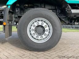 Mercedes-Benz Zetros 2045-S Tractor Head