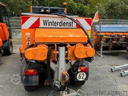 MULTICAR M29 4x4 mit Schneeschiebeschild, 3-S-Kipper