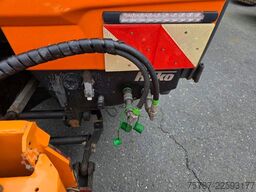 MULTICAR M29C HK 4x4 mit Schneeschiebeschild, 3-S-Kipper