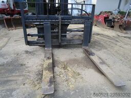 Doosan Triplex-Freihub-Hubmast mit Zinkenversteller und S