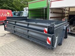 ungesetzt Abrollcontainer City 2.0-2.3 x 3.8-4.0m Stapel