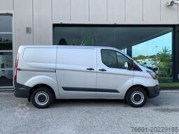 Ford Custom Van  2.2 TDCi 100cv ?