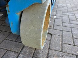 Genie GS2632 Electric, 10m Working Height, Non Marking T