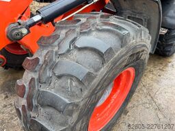 Kubota R 082