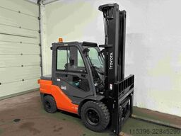 Toyota 52-8FDJF35 - TRIPLEX - NEUWERTIG !!!