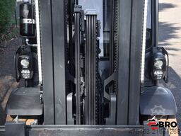 Linde X30-01 Li ion 5 Hydr. valves