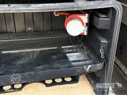 Schmitz Cargobull Tiefkühler Multitemp Doppelstock Trennwand