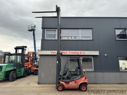 LINDE H16T-03 Triplex 540 Freelift / Sideshift LPG 2006