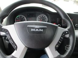 MAN TGX 26.440, Getränkeaufbau mit Schiebeplane