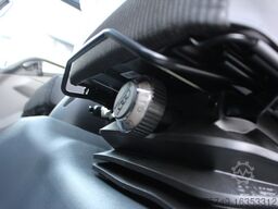 Fuso FUSO 9C18 Canter Alu Pritsche 5.5m Kran 3x hydr.