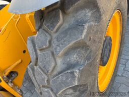 JCB 540-140 / 2017 BJ / 14 Meter