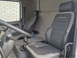Volkswagen Constellation 31.320 DC Tipper Truck (5 units)