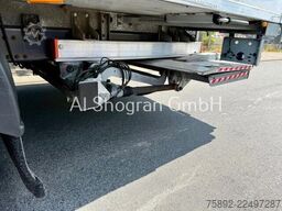 Renault D 12.220 / Carrier Supra 750 / LBW
