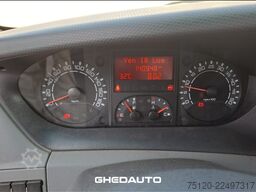 IVECO 35C15 - CASSONE + GRU
