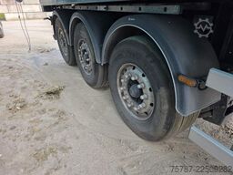 WIELTON ca 49 cbm Getreidekipper Unfall mit Kornschieber