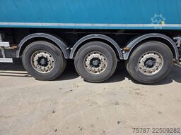 WIELTON ca 49 cbm Getreidekipper Unfall mit Kornschieber