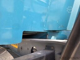 WIELTON ca 49 cbm Getreidekipper Unfall mit Kornschieber