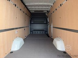 Mercedes-Benz Sprinter 319 CDI 4325 DISTRONIC Klima AHK