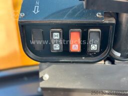 MECALAC 6M DX 4x4 Dumper Schwenklader 4x4 Kamera