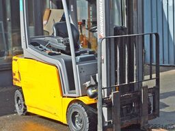 Jungheinrich EFG 320