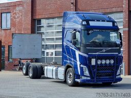 Volvo FH 13.460 Globetrotter XL 6x2 - Chassis with lo...