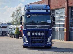Volvo FH 13.460 Globetrotter XL 6x2 - Chassis with lo...