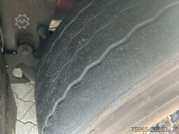 Schmitz Cargobull SCB S3B / Box / Loadlift / 2x Liftas / APK 03-26