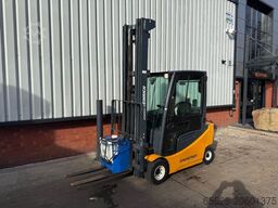 Jungheinrich EFG 320 / 3289 Std.