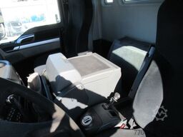 MAN 26.440 / 6 x 4 / Meiller